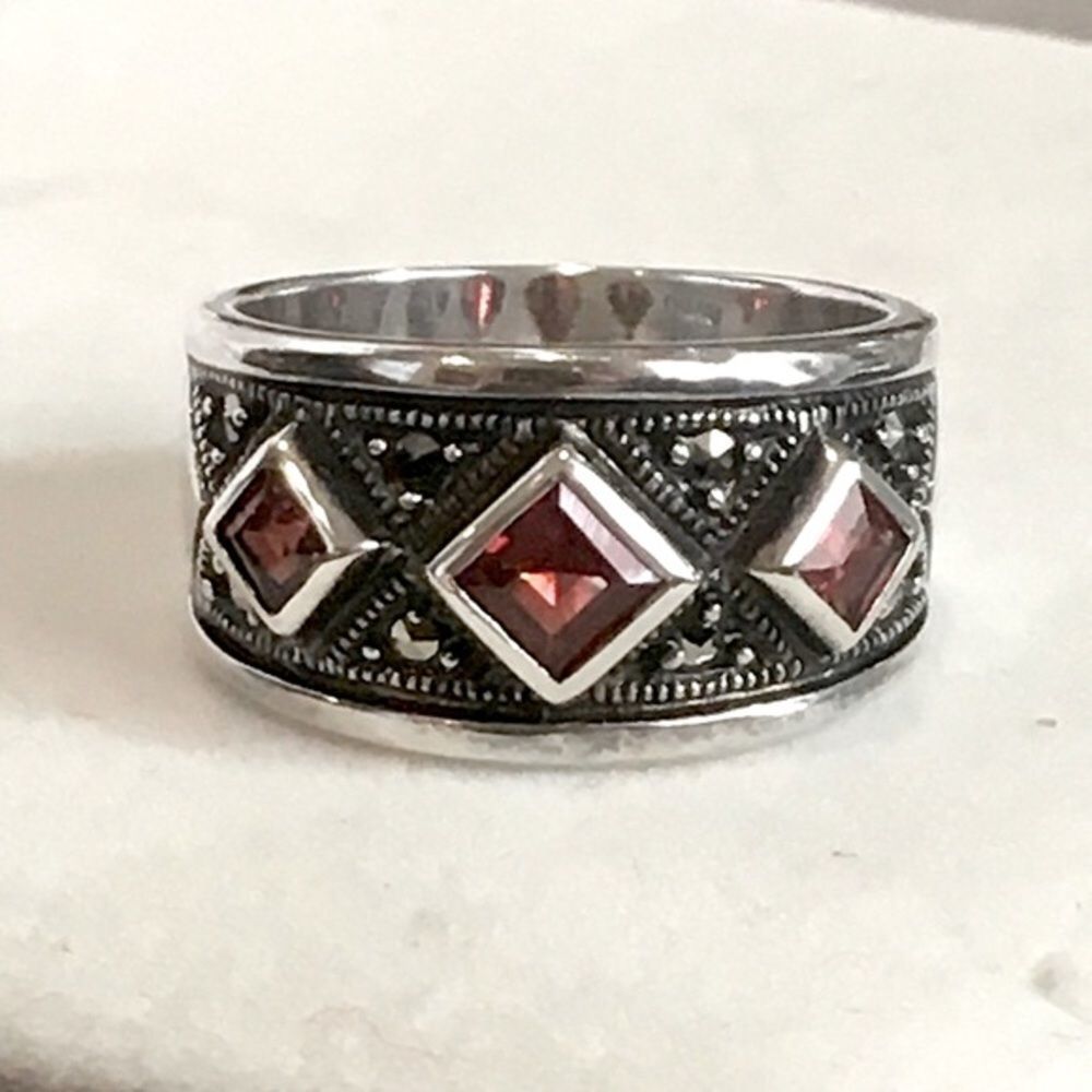 Art Deco Wide Band Faceted Red Garnet Marcasite Sterling Silver Ring Sz 7-3/4 - Picture 6 of 7